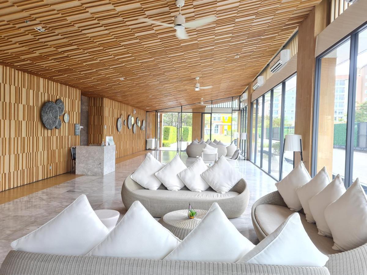 Veranda Residence Pattaya By Sea Джомтьен Экстерьер фото
